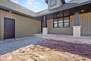 3370 Largo Ridge Ct, Green Bay, WI 54311 - Photo 5