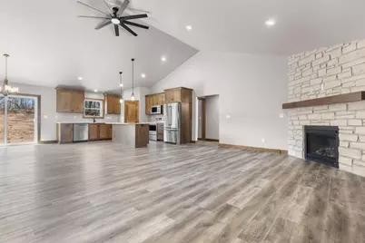 3370 Largo Ridge Court, Green Bay, WI 54311 - Photo 9