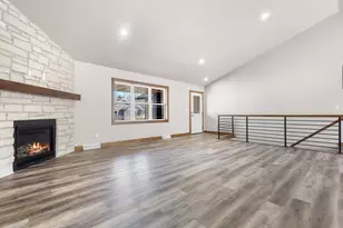 3370 Largo Ridge Ct, Green Bay, WI 54311 - Photo 11