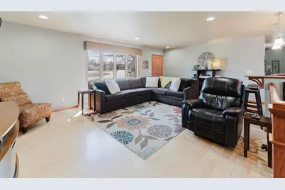 3127 Honey Creek Court, Oshkosh, WI 54904 - Photo 7