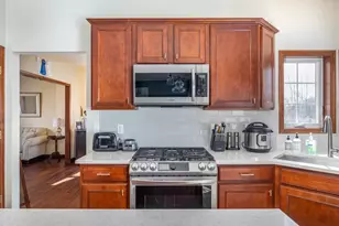 2195 Shadow Bend Ct, Neenah, WI 54956 - Photo 3