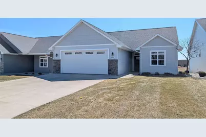 4499 W Trasino Way, Appleton, WI 54913 - Photo 1
