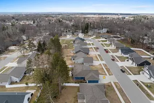 2041 Buckthorn Trl, Green Bay, WI 54304 - Photo 85