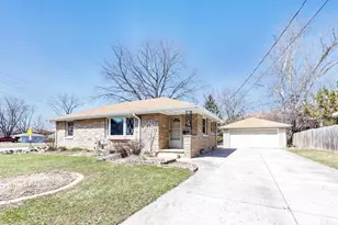 114 W Wilson Ave, Appleton, WI 54915 - Photo 3