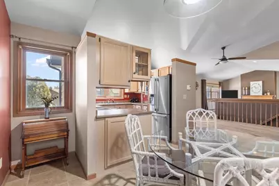 921 Babcock Street #13, Neenah, WI 54956 - Photo 5