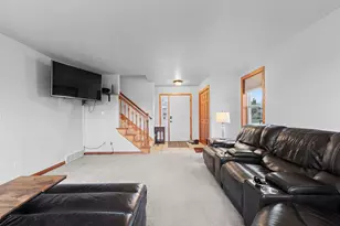 571 S 9th St, De Pere, WI 54115 - Photo 27