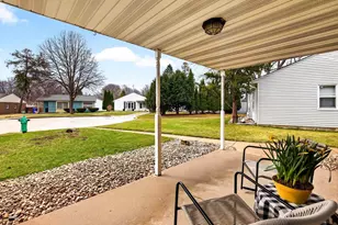 22 Johnson Ct, Appleton, WI 54915 - Photo 3