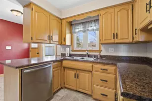 500 Maona Ave, Fond du Lac, WI 54935 - Photo 9