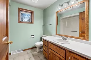 1367 Whirthington Ct, Suamico, WI 54173 - Photo 37