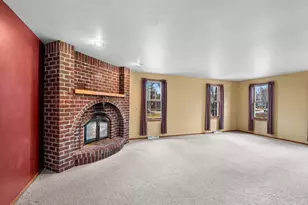 1367 Whirthington Ct, Suamico, WI 54173 - Photo 9