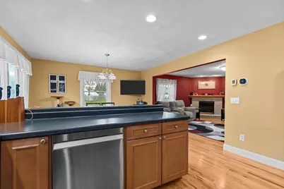 1401 Haymeadow Court, New London, WI 54961 - Photo 11