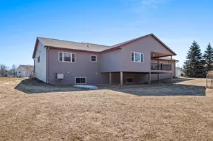 209 Ridgewood Dr, Gillett, WI 54124 - Photo 23