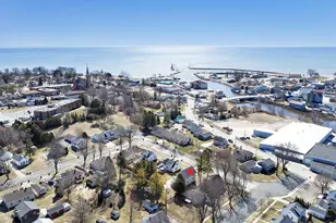 219 Rolland St, Algoma, WI 54201 - Photo 31