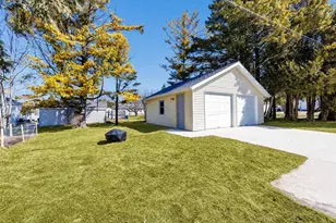 219 Rolland St, Algoma, WI 54201 - Photo 27