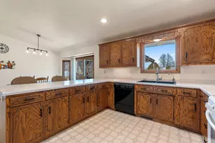 2817 Oslo Dr, Green Bay, WI 54311 - Photo 11