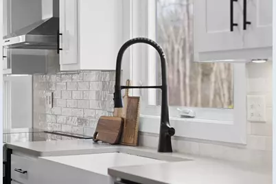 1545 Fox Court, Green Bay, WI 54313 - Photo 11