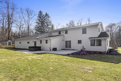 1545 Fox Court, Green Bay, WI 54313 - Photo 67