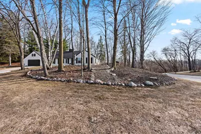 2482 Morning Star Court, Green Bay, WI 54302 - Photo 5