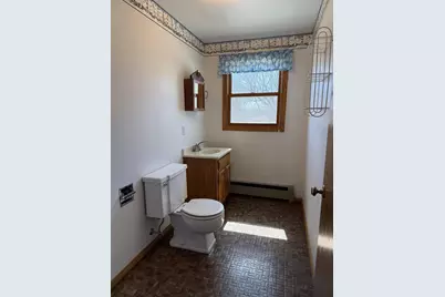 1929 Indian Point Road, Oshkosh, WI 54901 - Photo 21