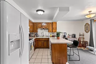 2796 Cormier Rd, Green Bay, WI 54313 - Photo 9