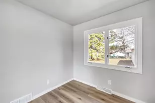 4018 Custer St, Manitowoc, WI 54220 - Photo 11