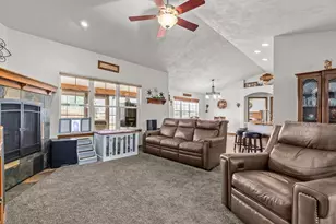 W5284 Waterview Dr, Sherwood, WI 54169 - Photo 15