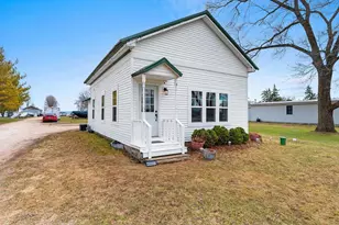 N9003 Lakeshore Dr, Van Dyne, WI 54979 - Photo 27