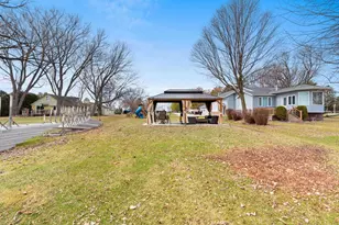 N9003 Lakeshore Dr, Van Dyne, WI 54979 - Photo 33