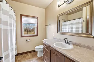 3383 Hawkeye Ct, Suamico, WI 54313 - Photo 27