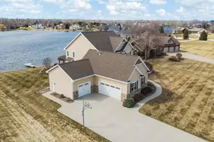 2949 Seafarer Way, Suamico, WI 54173 - Photo 73