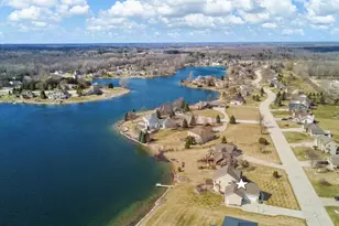 2949 Seafarer Way, Suamico, WI 54173 - Photo 75