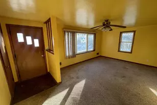 492 Cottage Grove Ave, Green Bay, WI 54304 - Photo 5