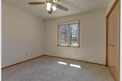 2895 W 4th Street, Appleton, WI 54914 - Photo 17