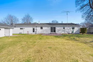 2245 Larkspur Dr, Appleton, WI 54915 - Photo 11