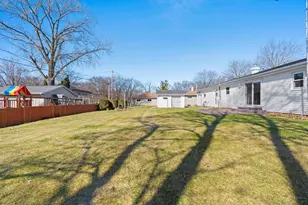 2245 Larkspur Dr, Appleton, WI 54915 - Photo 9