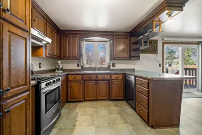 2070 West Point Terrace, Green Bay, WI 54304 - Photo 5