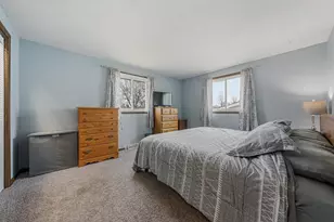 827 Heritage Trail, Oshkosh, WI 54904 - Photo 11