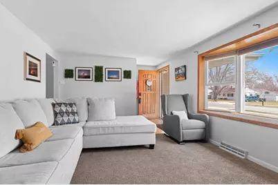 2562 Libal Street, Green Bay, WI 54301 - Photo 7