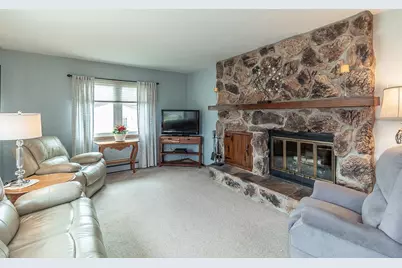 828 W Warren Street, New London, WI 54961 - Photo 5