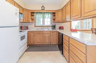 828 W Warren St, New London, WI 54961 - Photo 9