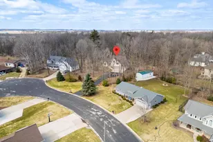 1825 Pine Tree Ct, Luxemburg, WI 54217 - Photo 39