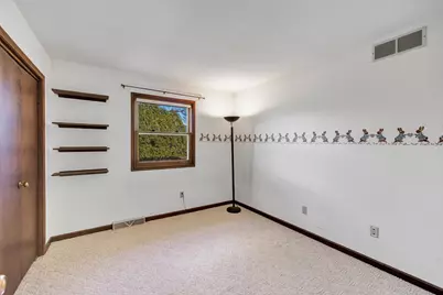 1559 Langlade Avenue, Green Bay, WI 54304 - Photo 13