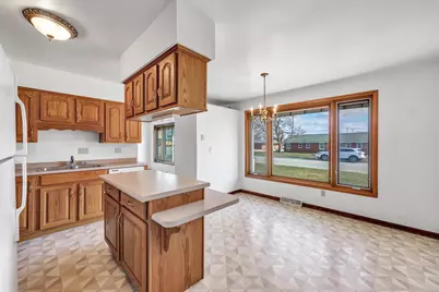 1559 Langlade Avenue, Green Bay, WI 54304 - Photo 7