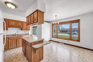 1559 Langlade Ave, Green Bay, WI 54304 - Photo 7