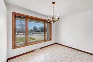 1559 Langlade Ave, Green Bay, WI 54304 - Photo 9