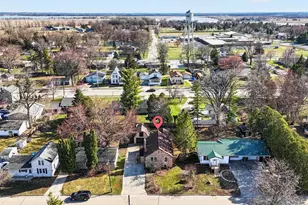 503 Riverview Dr, Winneconne, WI 54986 - Photo 5