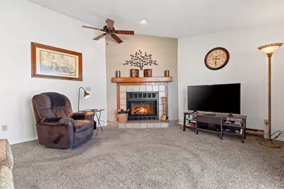 2409 Cedar Ridge Court #C, Green Bay, WI 54313 - Photo 5