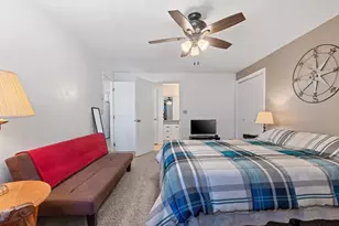 2409 Cedar Ridge Ct, Green Bay, WI 54313 - Photo 15