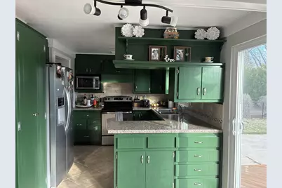 1646 Loretta Lane, Green Bay, WI 54302 - Photo 13