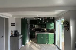 1646 Loretta Ln, Green Bay, WI 54302 - Photo 11